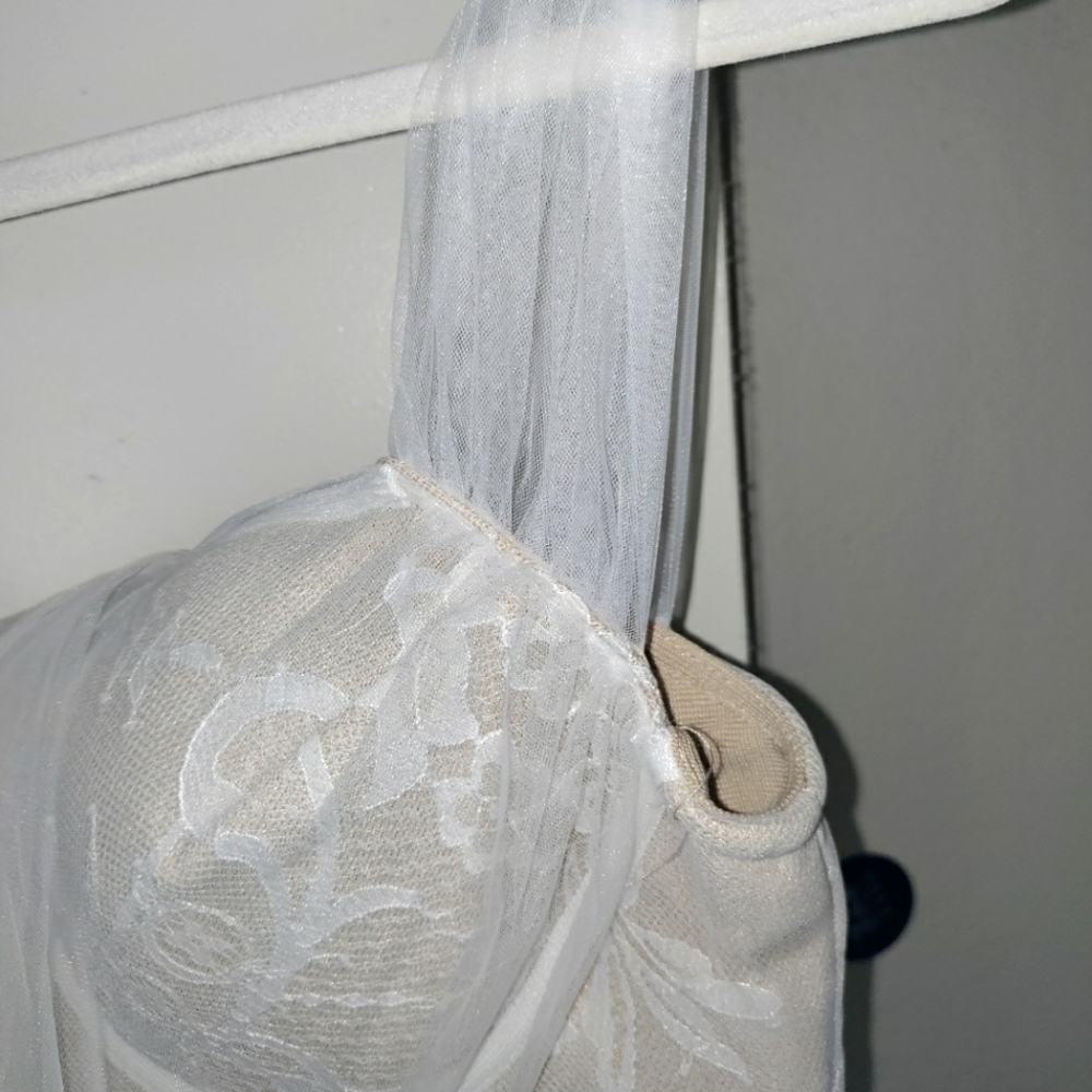 Lace dress